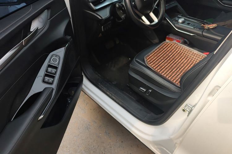 Used Haval H6 2021 3rd Generation 1.5T Automatic Two-Wheel Drive Pro Driver Seat