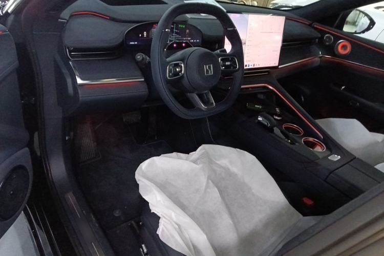 Used Zeekr 001 2026 Model 103° Rear-Drive Max Version Center Console