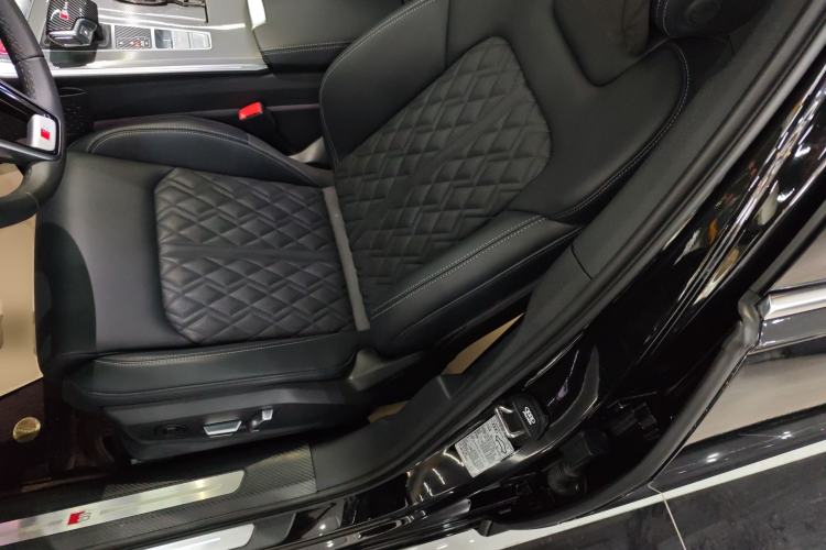 Used Audi A6L 2025 Revised 45 TFSI Prestige Dynamic Edition
