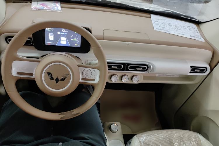 Used Wuling Hongguang MINIEV 2024 3rd Generation 215km Youth Edition
