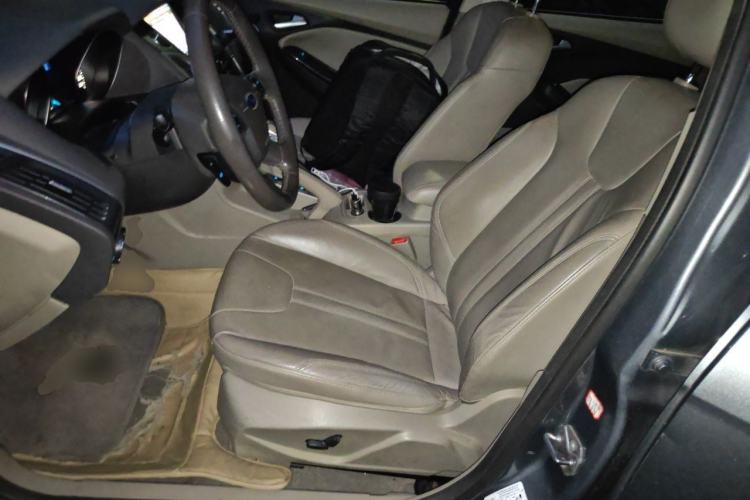Used Ford Focus 2012 Sedan 1.6L Automatic Prestige Model