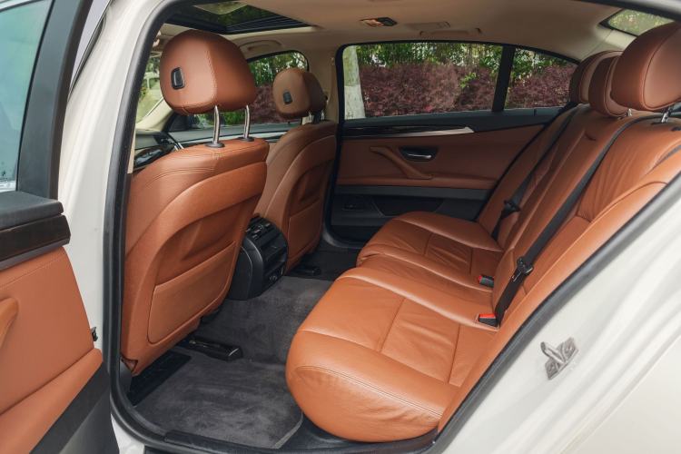 Used BMW 5 Series 2014 525Li Leading Model Interior 4