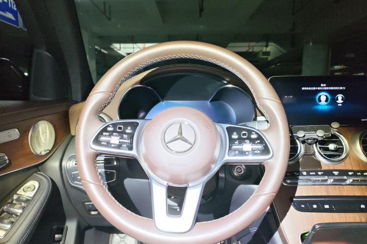 Used Mercedes-Benz GLC 2020 Facelift GLC 300 L 4MATIC Dynamic Edition Steering Wheel