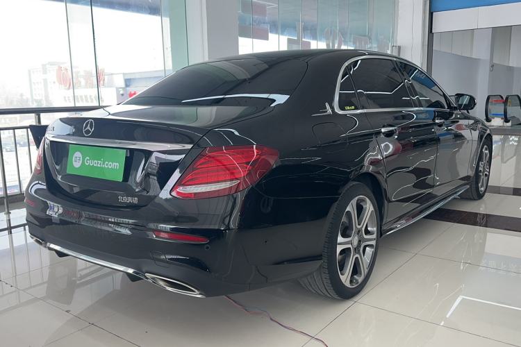 Used Mercedes-Benz E-Class 2016 E 300 L Sporty and Stylish Model
