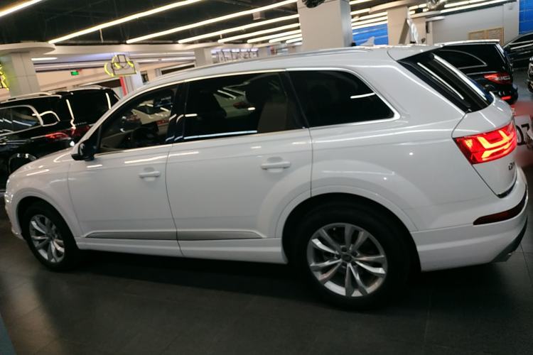 Used Audi Q7 2019 45 TFSI Comfort Model