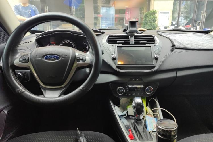 Used Ford Escort 2015 1.5L Automatic Fashion Model