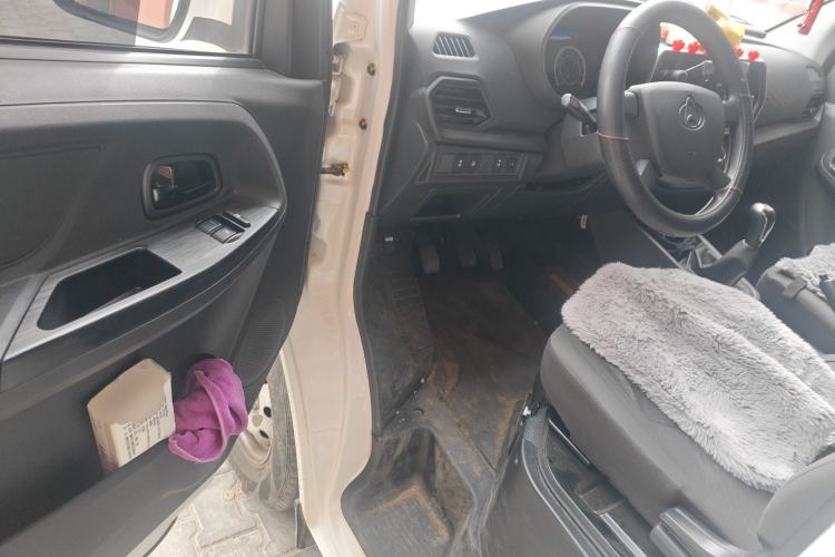 Used Chana Ruixing M60 2025 Model, 1.6L CNG, 120L Gas Cylinder, Comfortable 6-Seater Passenger Van