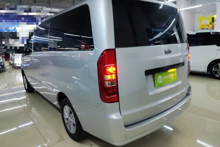 Used JAC Refine M3 2023 PLUS 1.8L 7/8-Seater Comfort Edition
