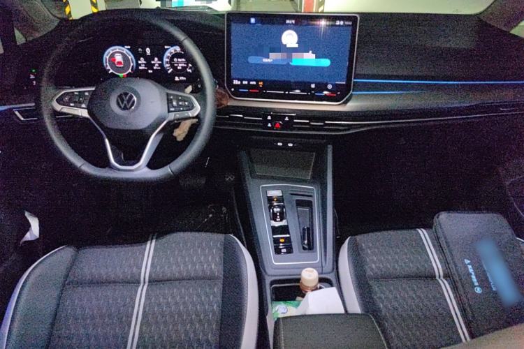 Used Volkswagen Golf 2025 300TSI Pro