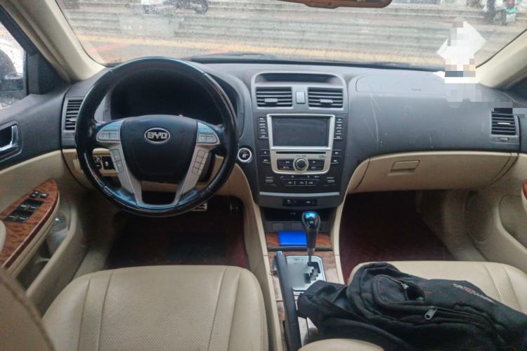 Used BYD G6 2012 1.5TID Automatic Prestige Version
