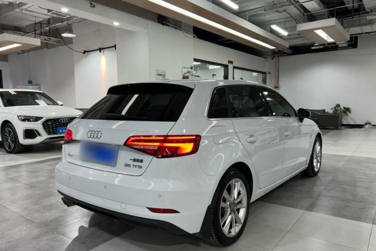 Used Audi A3 2018 30th Anniversary Edition Sportback 35 TFSI Ambition Model
