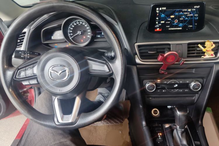 Used Mazda 3 Axela 2017 Sedan 1.5L Automatic Luxury Model Emission Standard China V Center Console