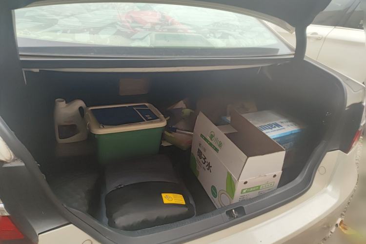 Used Toyota Camry 2015 2.0G Premier Edition Trunk