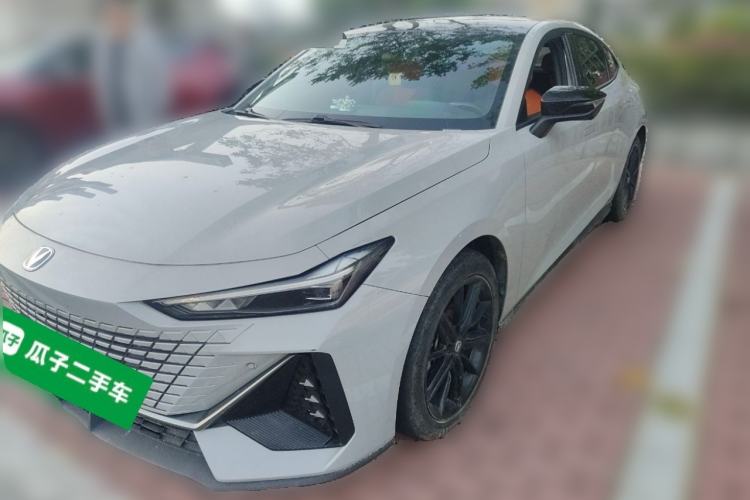 Used Changan UNI-V 2022 1.5T Prestige Version