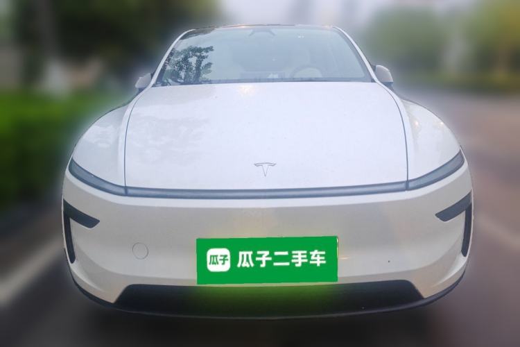 Used Tesla Model Y 2025 Rear-Wheel-Drive Version Front