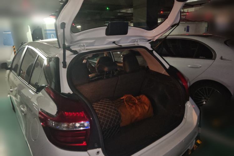 Used Toyota YARiS L Zhi Xuan 2020 1.5L CVT Leading Edition Trunk