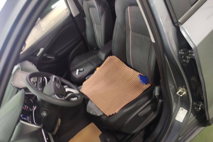 Used Chevrolet Trax 2019 Redline 335T CVT Top-Tier Model China VI Standard