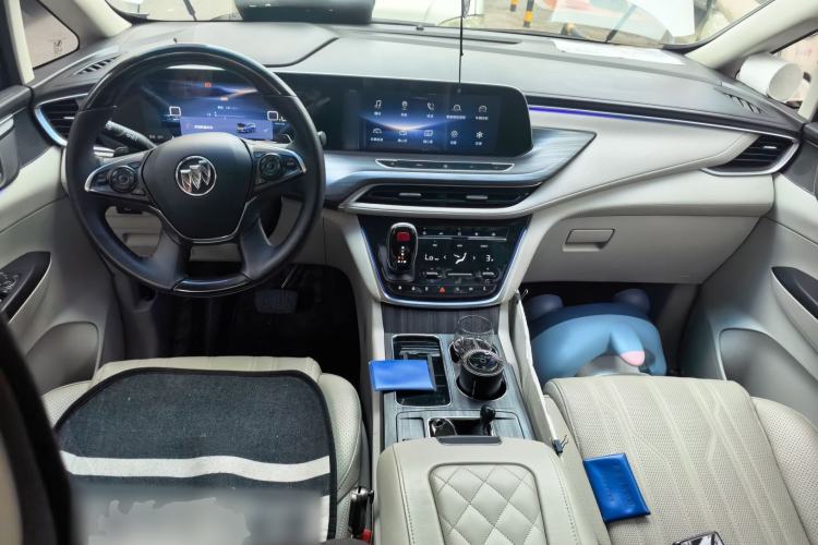 Used Buick GL8 2023 ES Lu Zun Comfort Model Center Console