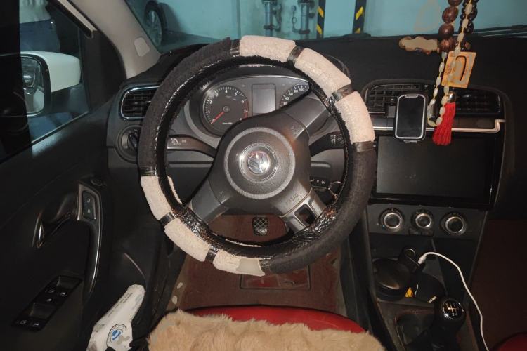 Used Volkswagen Polo 2011 1.4L Manual ZhiLe Edition