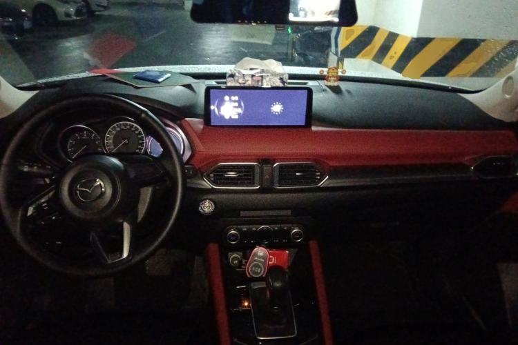 Used Mazda CX-5 2022 2.0L Automatic Two-Wheel Drive Comfort Version Center Console