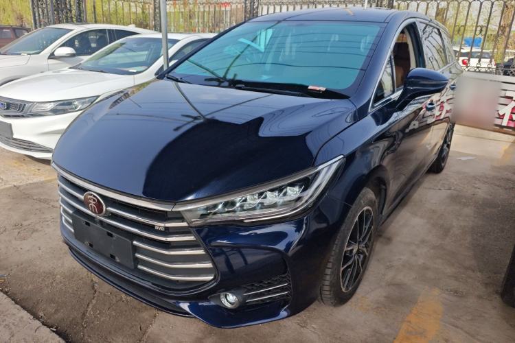 Used BYD Song MAX 2018 1.5T Automatic Smart Connect Luxury 6-Seater