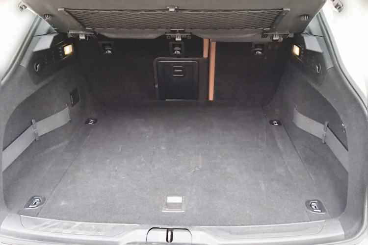 Used Maserati Levante 2016 3.0T Standard Edition Trunk