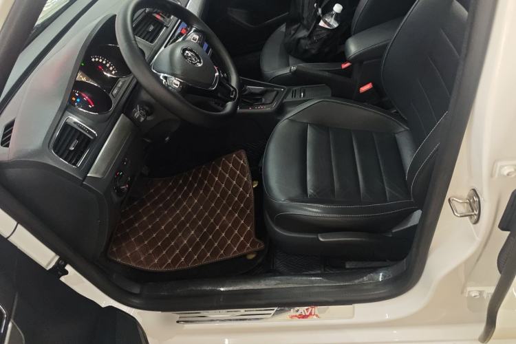 Used Volkswagen Lavida 2017 1.6L Automatic Comfort Edition
