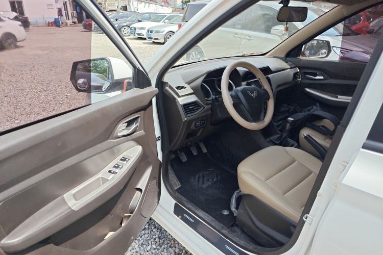 Used Wuling Hongguang 2018 1.5L S Comfort Model L2B