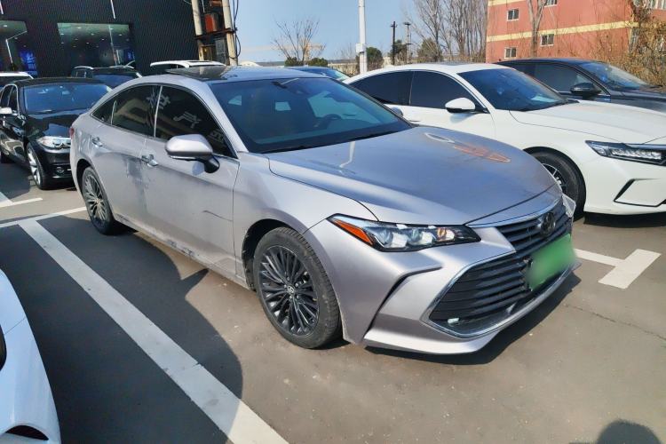 Used Toyota Avalon 2019 2.5L Touring Premium Version China VI Standard
