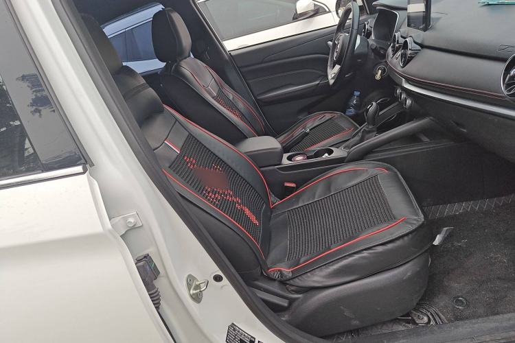 Used Dongfeng Fengon 500 2022 1.5L CVT Enjoyment Version
