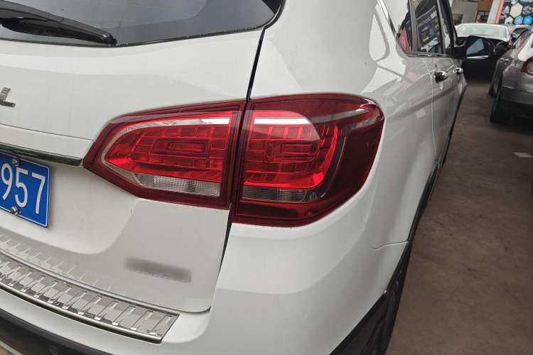 Used Haval H6 2015 Sport Edition 1.5T Automatic Two-Wheel Drive Luxury Model