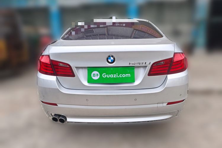 Used BMW 5 Series 2011 528Li Leading Model
