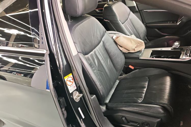 Used Audi A6L 2022 40 TFSI Luxury Prestige Edition Right Front Seat