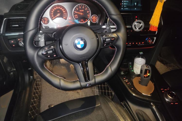 Used BMW 3 Series GT 2019 320i Luxury Design Package Steering Wheel