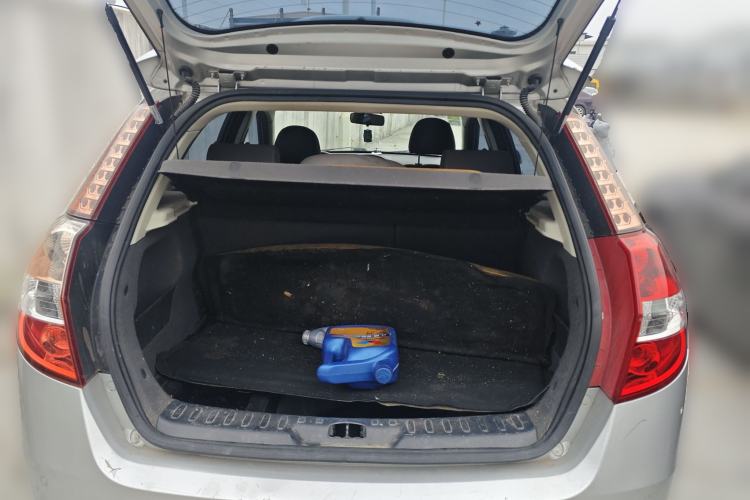 Used Dongfeng Aeolus H30 2010 1.6L Automatic ZunYa Trim