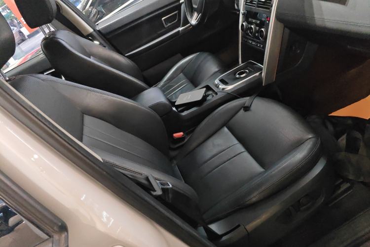 Used Land Rover Discovery Sport 2019 240 PS SE Version China VI Standard