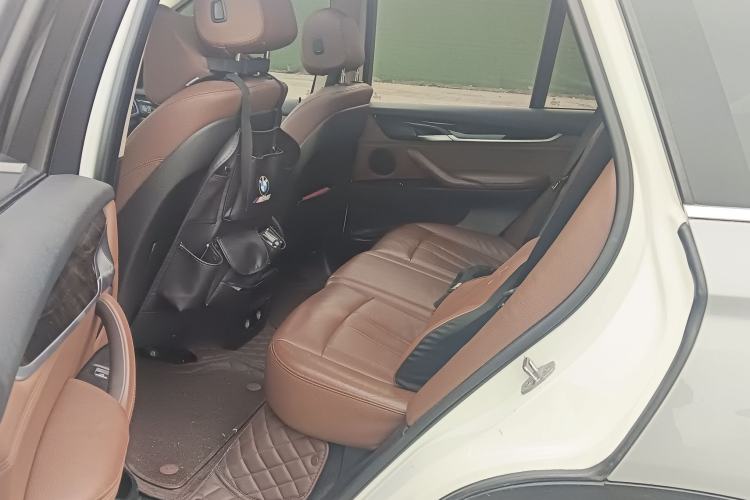 Used BMW X5 2015 xDrive28i
