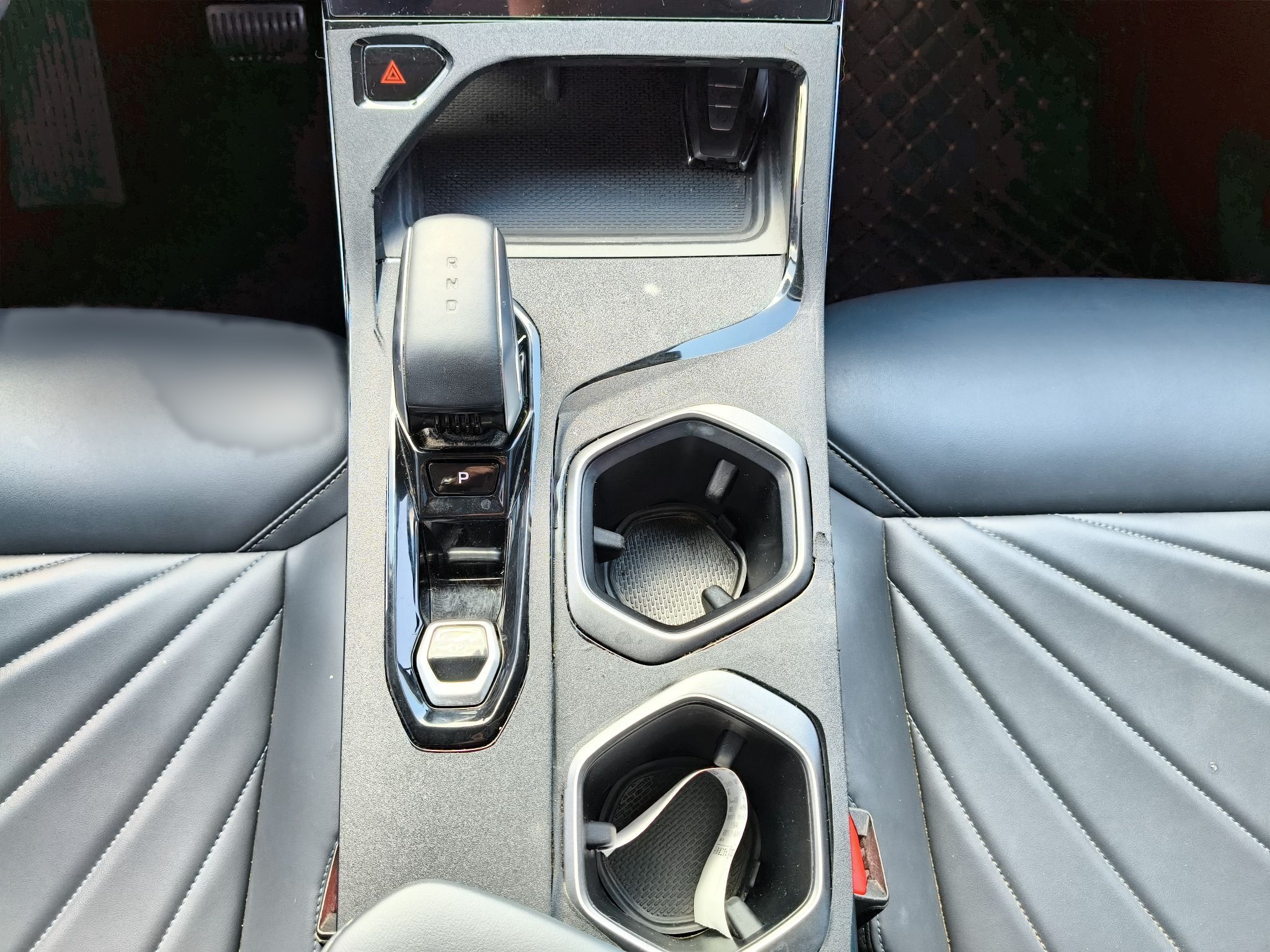 Geely Auto FX11 2023 1.5TD DCT Glory Edition — снимка 14