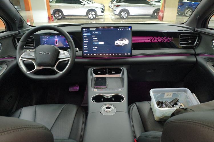 Used BYD Sealion 06 New Energy 2025 Model EV 605 Navigation Plus Edition Center Console