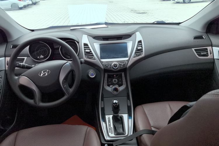 Used Hyundai Elantra (5th Generation / Langdong) 2015 1.6L Automatic Leading Model