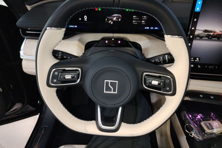 Used Zeekr 001 2026 95° All-Wheel-Drive Max Edition Steering Wheel