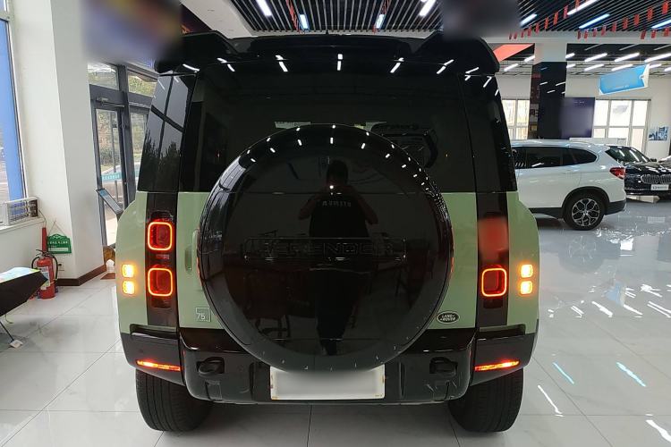 Used Land Rover Defender 2023 110 3.0T P400 75th Anniversary Legend Edition
