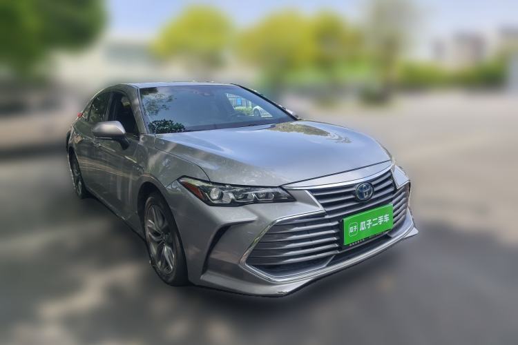 Used Toyota Avalon 2019 Dual-Engine 2.5L Luxury Edition China VI Standard
