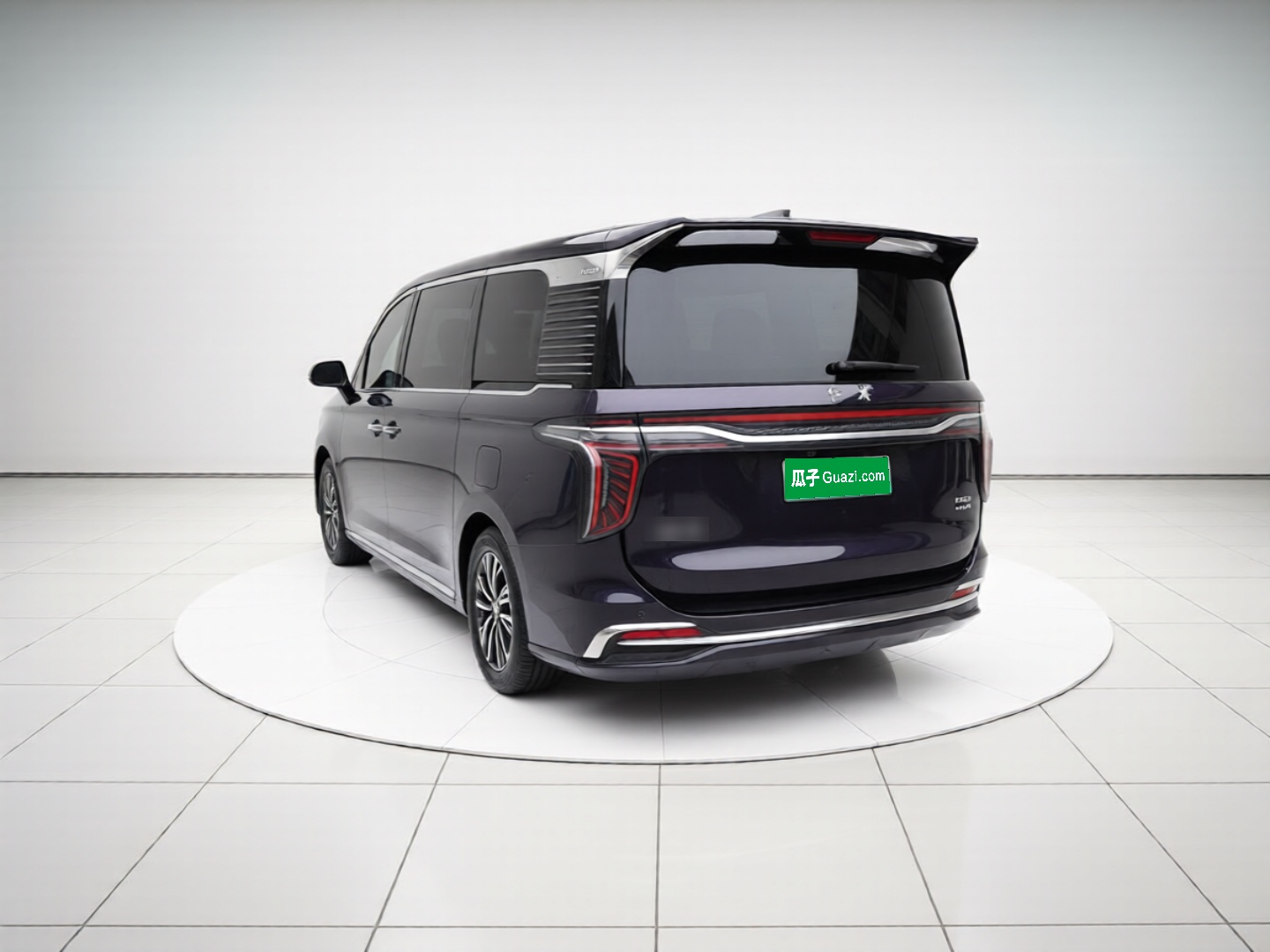 Hongqi HQ9 PHEV 2024 2.0T Four-Wheel Drive Business Edition — снимка 4