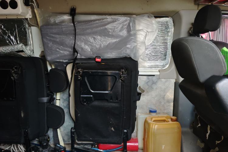 Used SAIC MAXUS Xintu V80 2019 2.5T Classic Model 6-Speed Manual Aotong Long Wheelbase Mid-Height 7-Seater Left Rear Seat