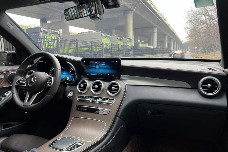 Used Mercedes-Benz GLC 2020 Facelift GLC 260 L 4MATIC Luxury Edition