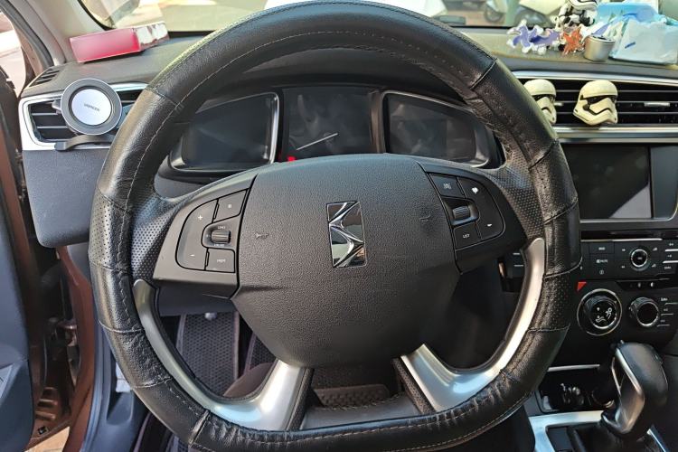 Used DS 6 2016 1.6T Luxury Edition THP160
