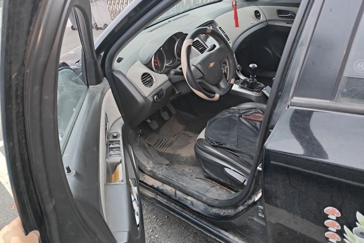 Used Chevrolet Cruze 2013 1.6L SE MT
