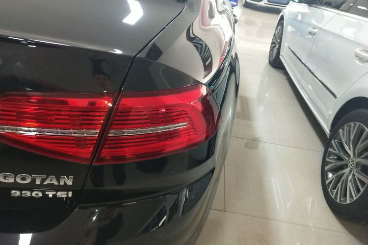 Used Volkswagen Magotan 2017 330TSI DSG Luxury Model