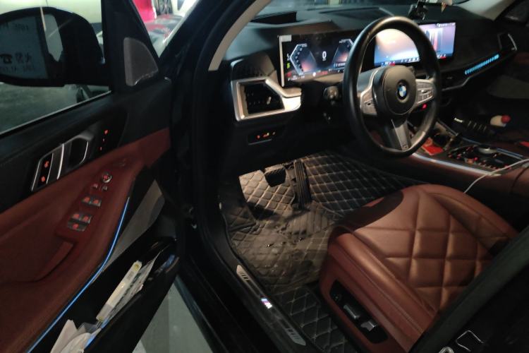 Used BMW X5 2023 xDrive 30Li Luxury M Sport Night Edition Package
